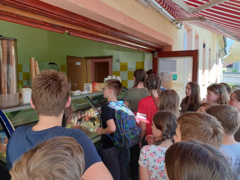 20190601_171818 20190601_171818